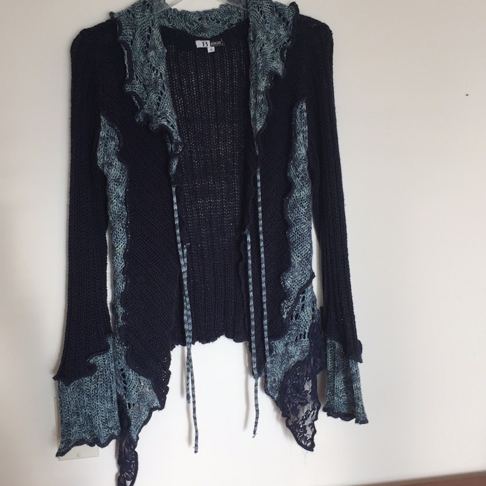 Sweater nave blue, opened front, artistic style